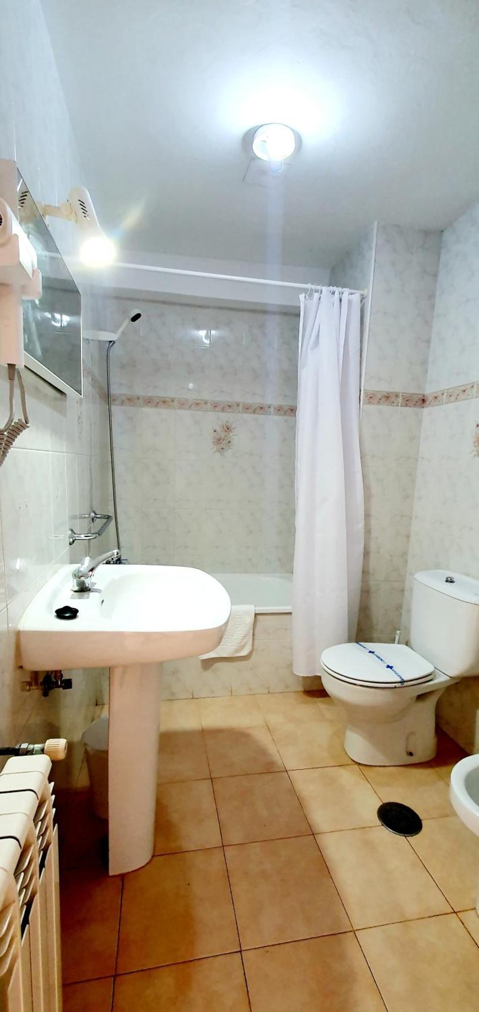 Sidreria La Casa Abajo Otel La Franca Dış mekan fotoğraf